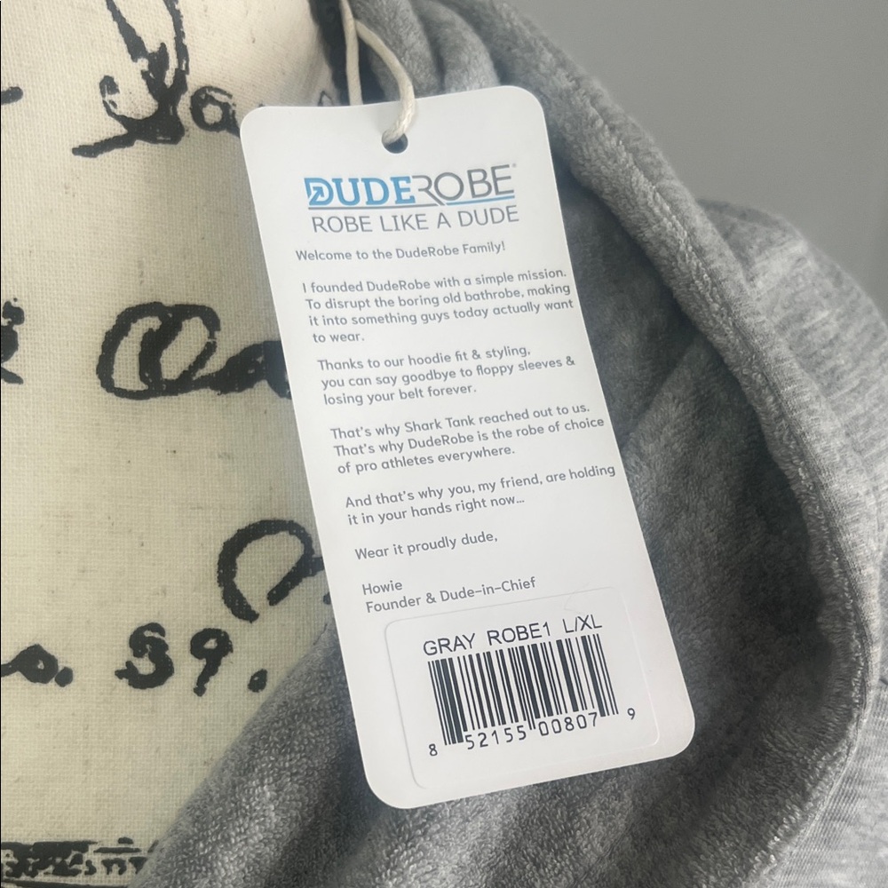 Men's Gray Hooded Robe - Picture 3 of 5